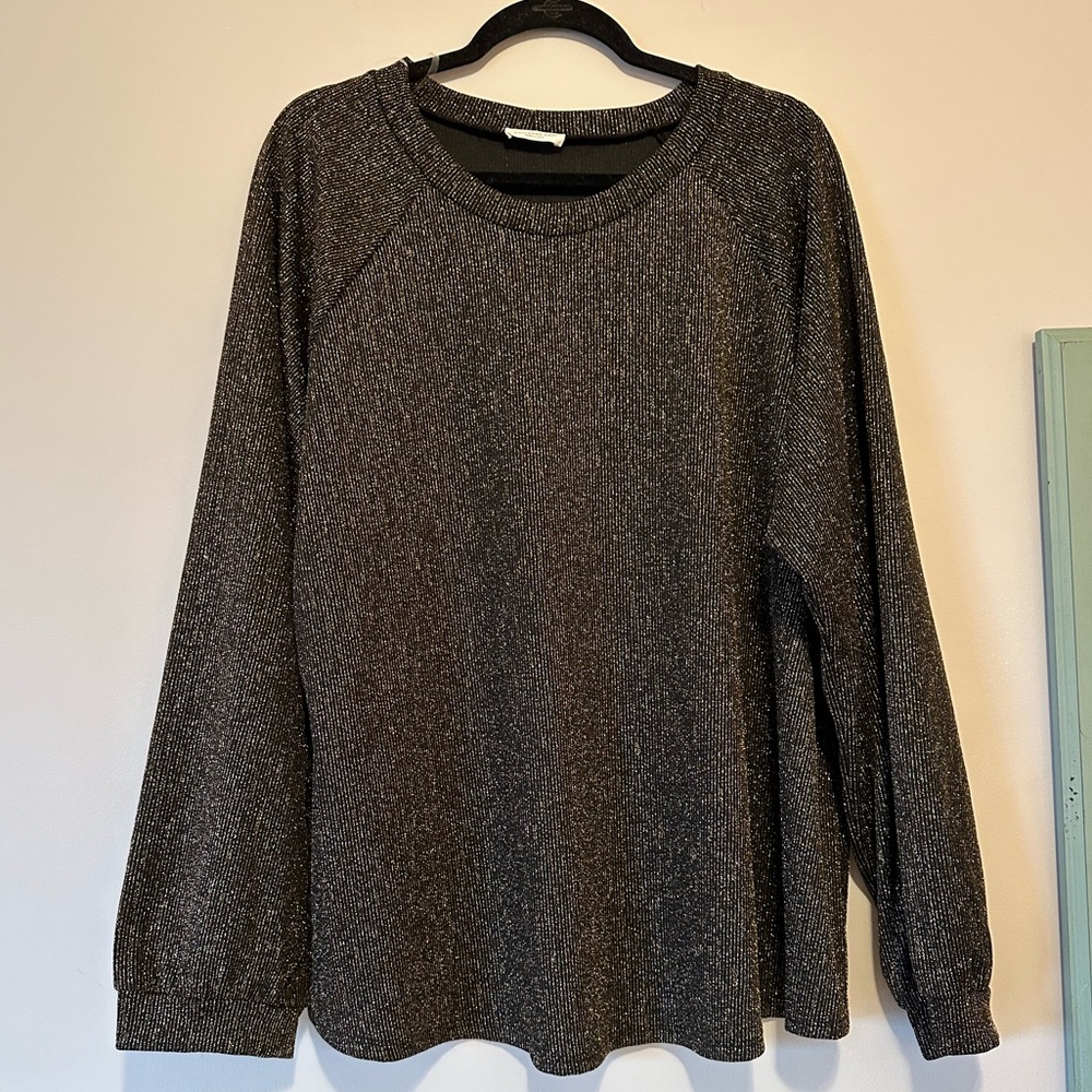 NWOT Black and Gold Sparkle Sweater